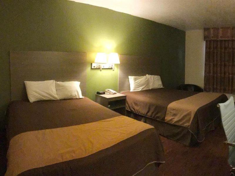 Rodeway Inn Moriarty エクステリア 写真