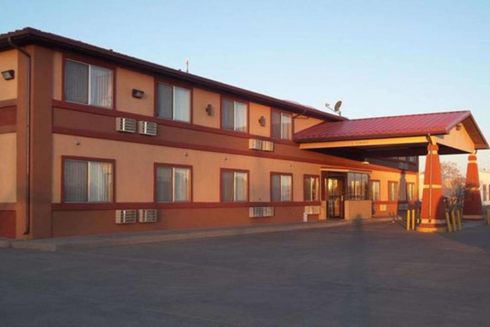 Rodeway Inn Moriarty エクステリア 写真