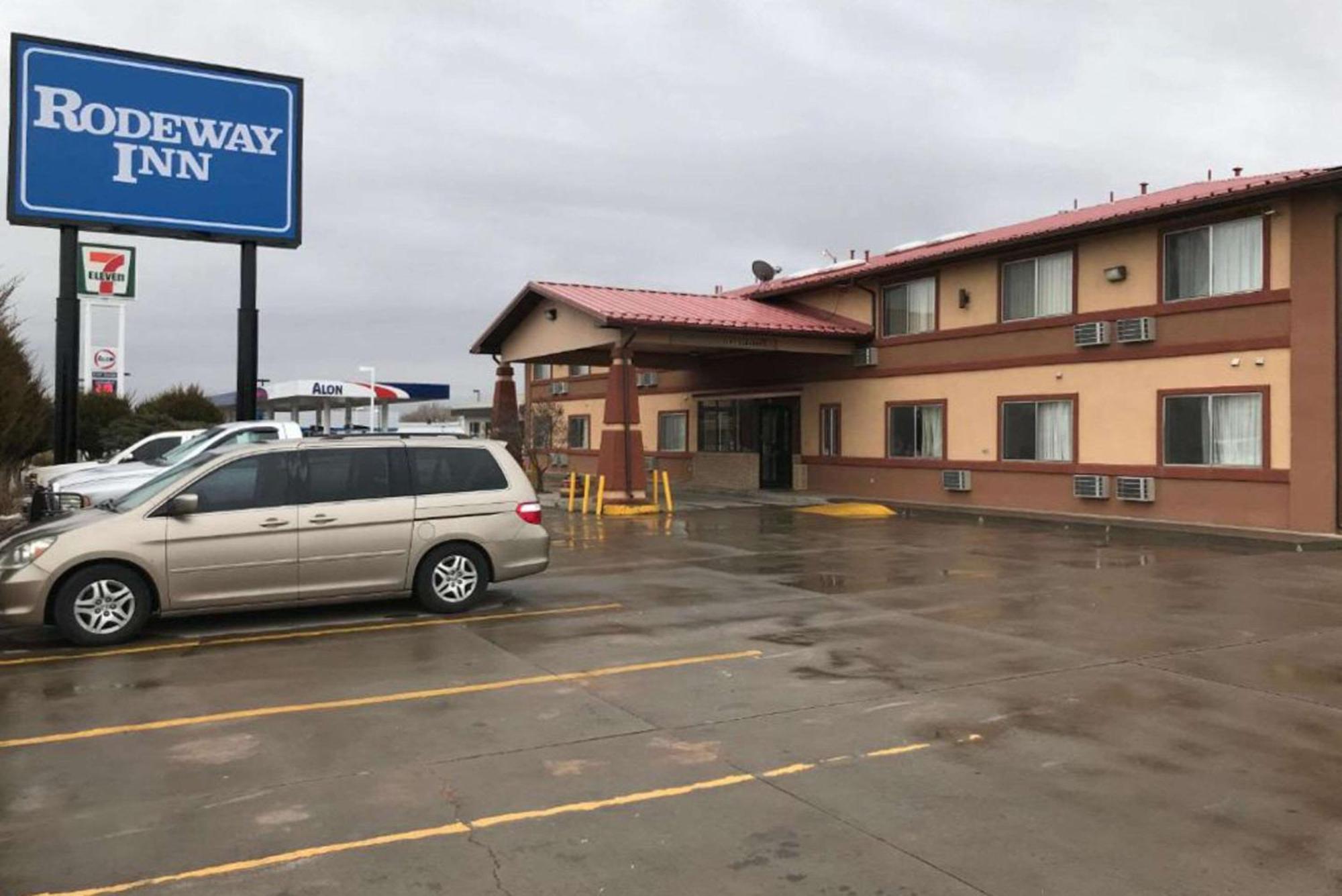 Rodeway Inn Moriarty エクステリア 写真